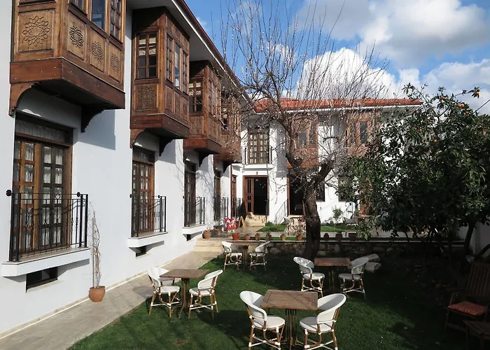 فندق Ephesus Paradise 3*