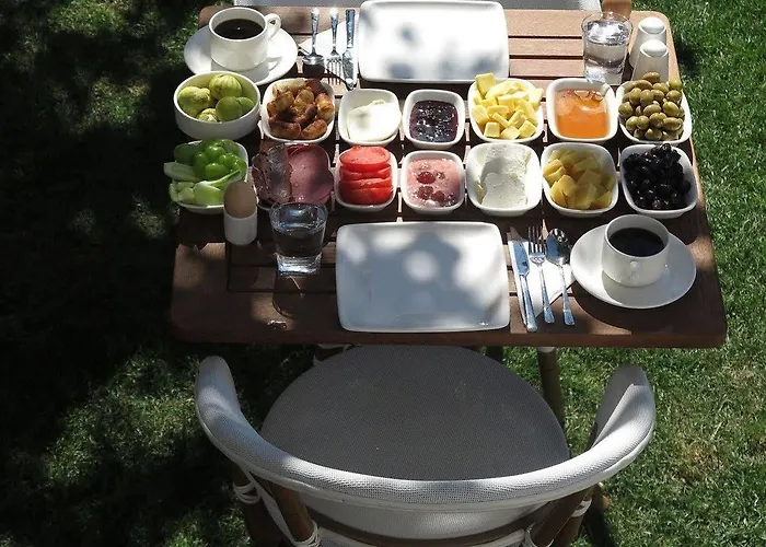 فندق Ephesus Paradise 3*