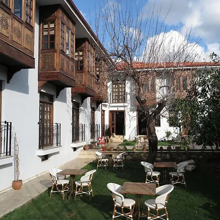 فندق Ephesus Paradise 3*